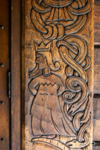 Vikingsholm Queen Carving